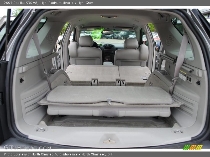 Light Platinum Metallic / Light Gray 2004 Cadillac SRX V8