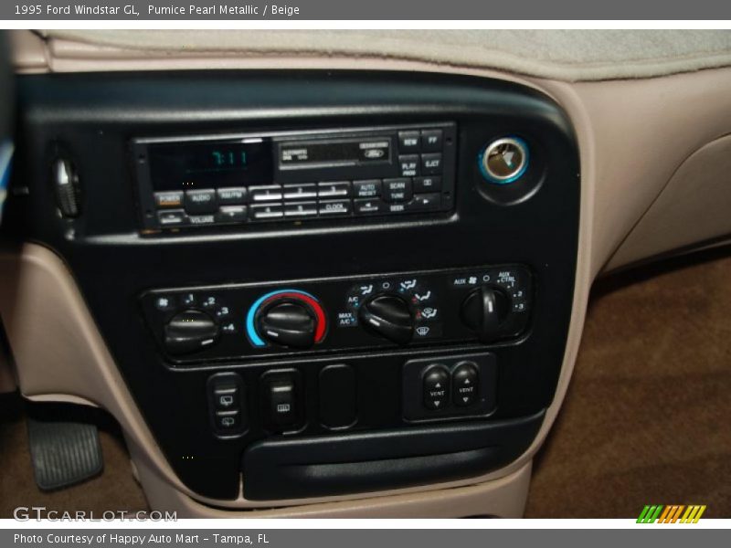 Pumice Pearl Metallic / Beige 1995 Ford Windstar GL