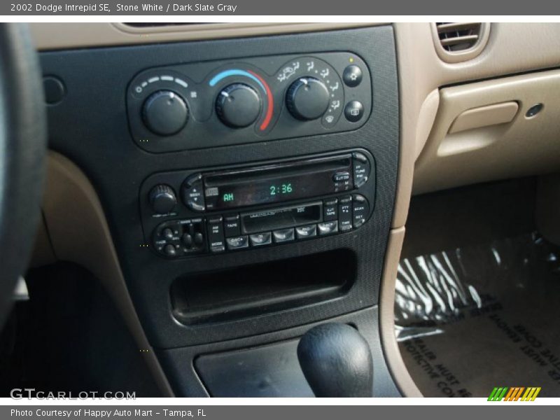 Stone White / Dark Slate Gray 2002 Dodge Intrepid SE