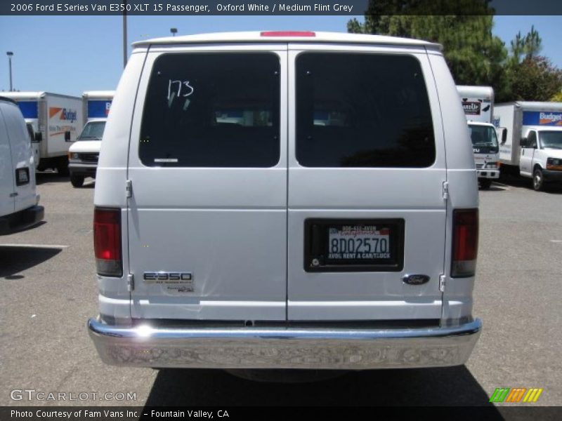 Oxford White / Medium Flint Grey 2006 Ford E Series Van E350 XLT 15 Passenger