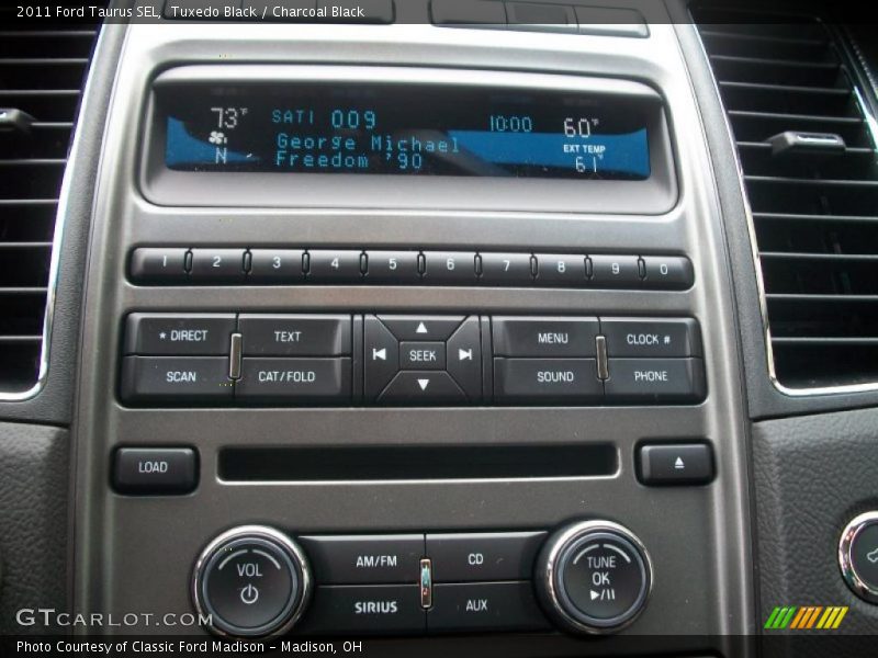 Tuxedo Black / Charcoal Black 2011 Ford Taurus SEL