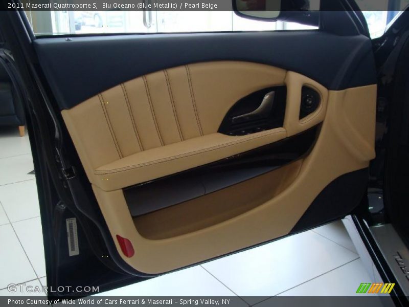 Blu Oceano (Blue Metallic) / Pearl Beige 2011 Maserati Quattroporte S