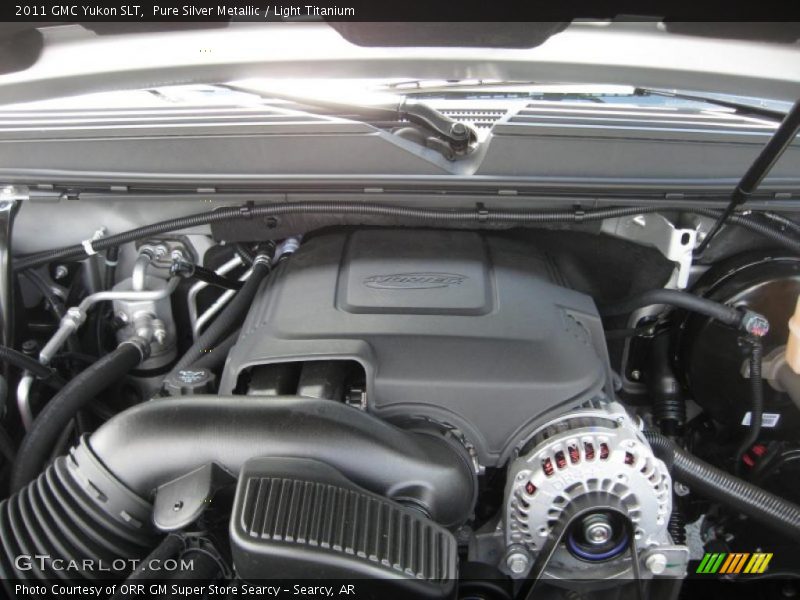 Pure Silver Metallic / Light Titanium 2011 GMC Yukon SLT