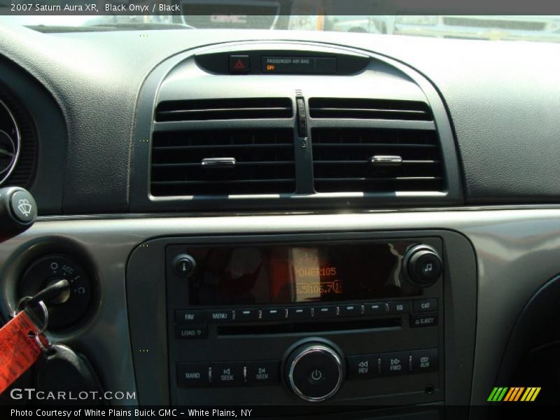 Black Onyx / Black 2007 Saturn Aura XR