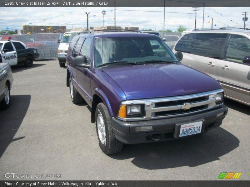 Dark Blue Metallic / Gray 1995 Chevrolet Blazer LS 4x4