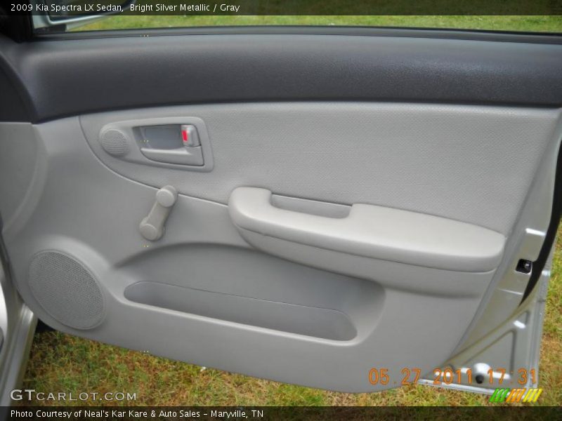 Bright Silver Metallic / Gray 2009 Kia Spectra LX Sedan