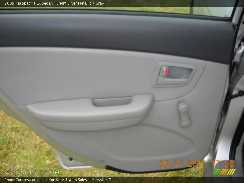 Bright Silver Metallic / Gray 2009 Kia Spectra LX Sedan