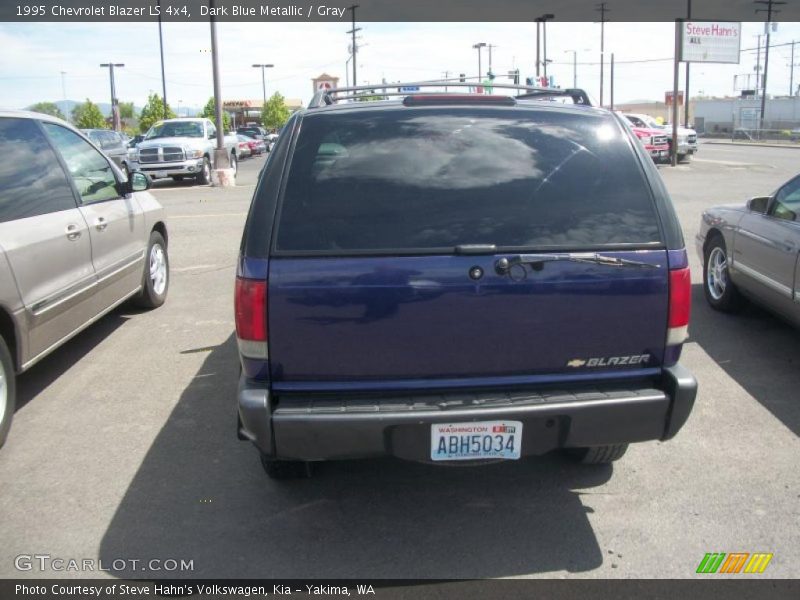 Dark Blue Metallic / Gray 1995 Chevrolet Blazer LS 4x4