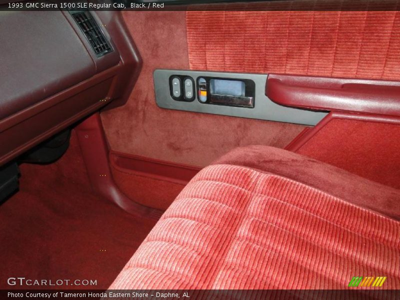 Black / Red 1993 GMC Sierra 1500 SLE Regular Cab