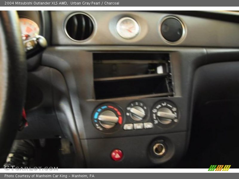 Urban Gray Pearl / Charcoal 2004 Mitsubishi Outlander XLS AWD