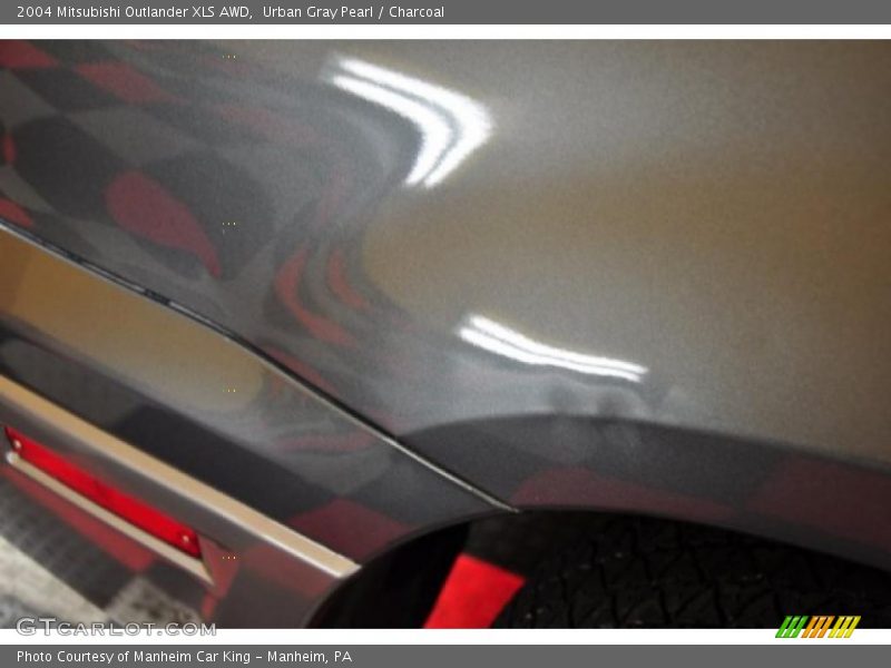 Urban Gray Pearl / Charcoal 2004 Mitsubishi Outlander XLS AWD