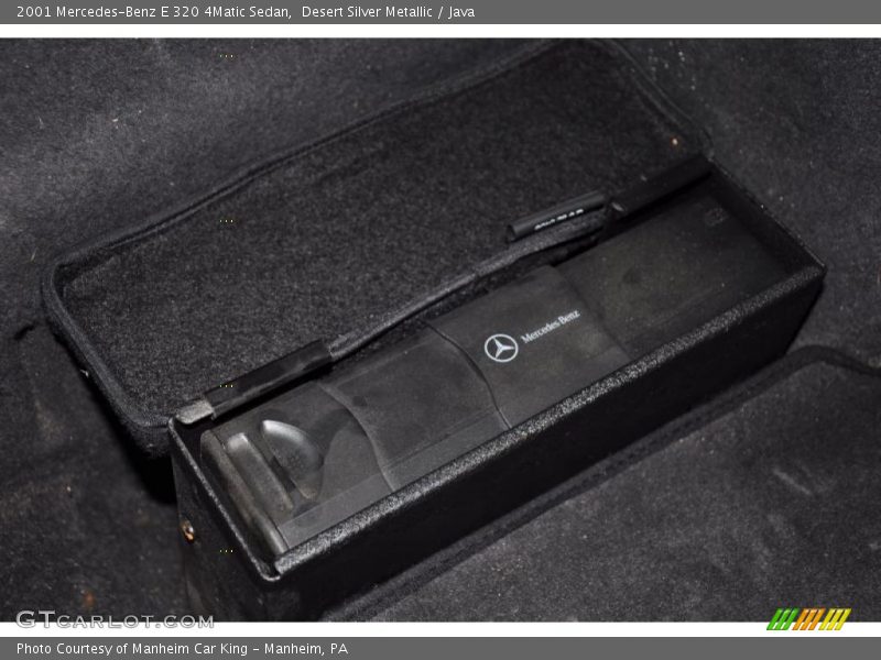 Desert Silver Metallic / Java 2001 Mercedes-Benz E 320 4Matic Sedan
