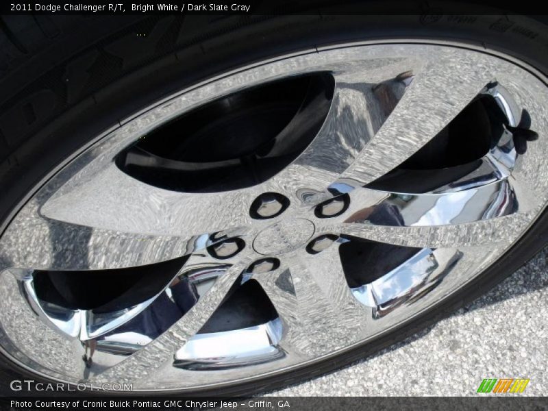 Bright White / Dark Slate Gray 2011 Dodge Challenger R/T