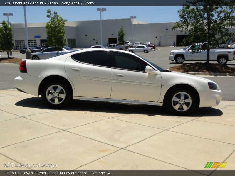 Ivory White / Ebony 2008 Pontiac Grand Prix Sedan