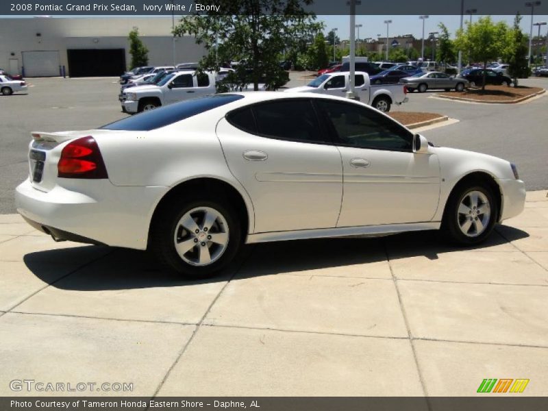 Ivory White / Ebony 2008 Pontiac Grand Prix Sedan