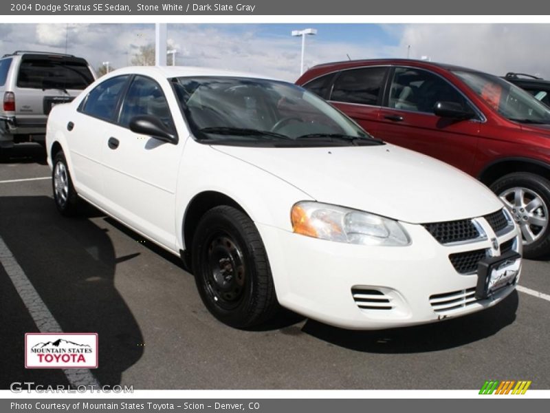 Stone White / Dark Slate Gray 2004 Dodge Stratus SE Sedan