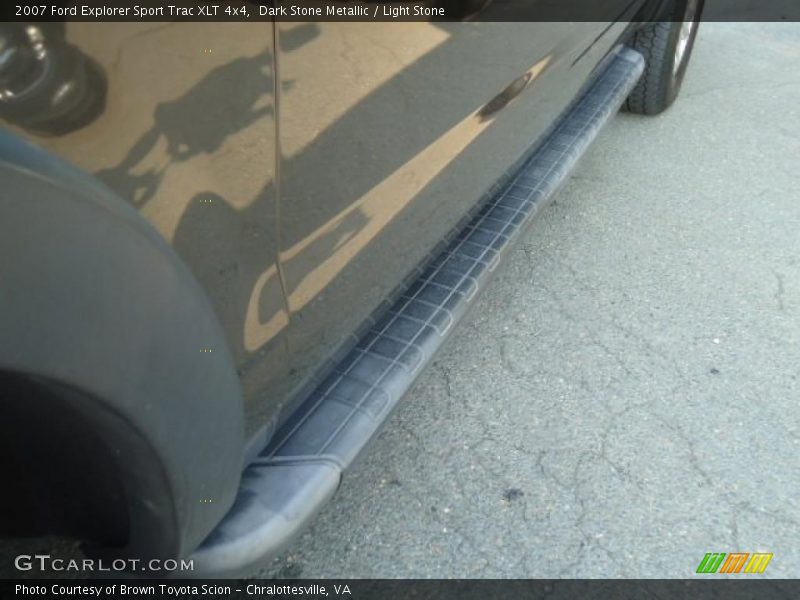 Dark Stone Metallic / Light Stone 2007 Ford Explorer Sport Trac XLT 4x4