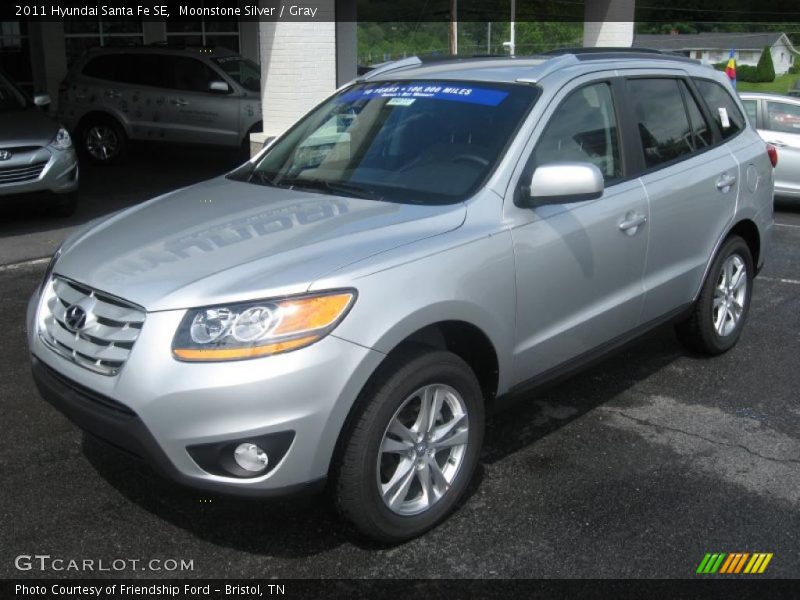 Front 3/4 View of 2011 Santa Fe SE