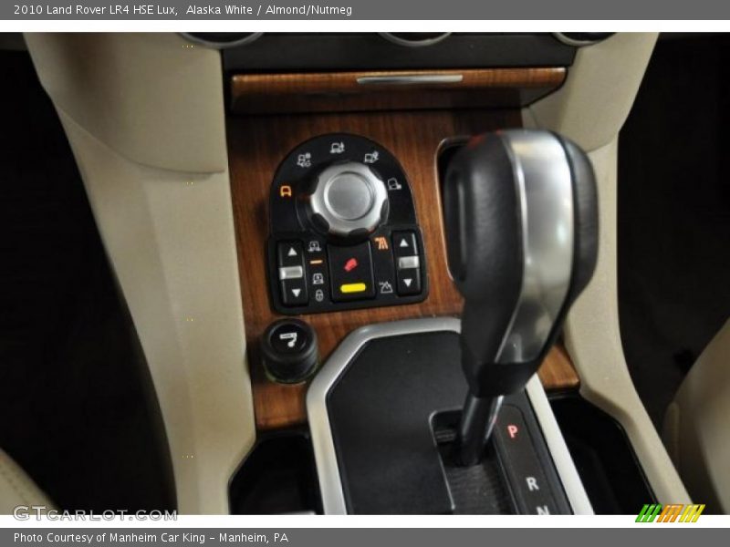 Alaska White / Almond/Nutmeg 2010 Land Rover LR4 HSE Lux