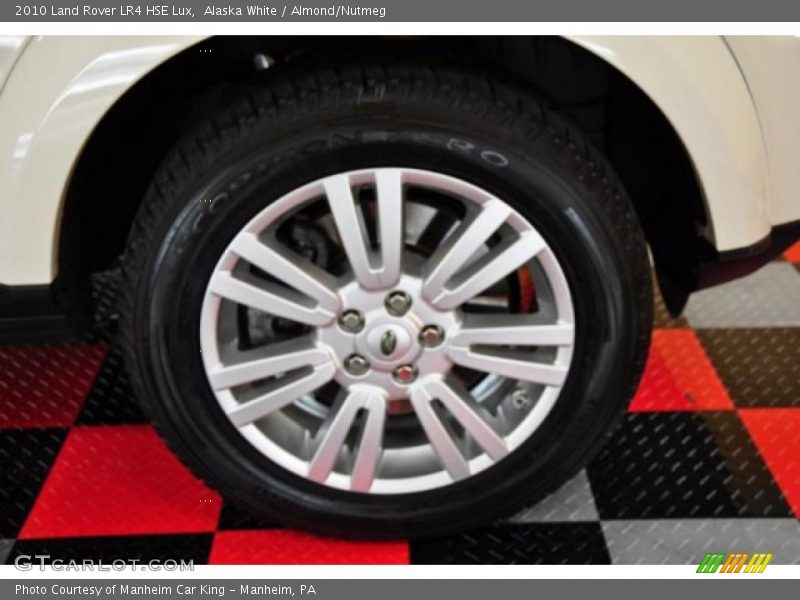 Alaska White / Almond/Nutmeg 2010 Land Rover LR4 HSE Lux
