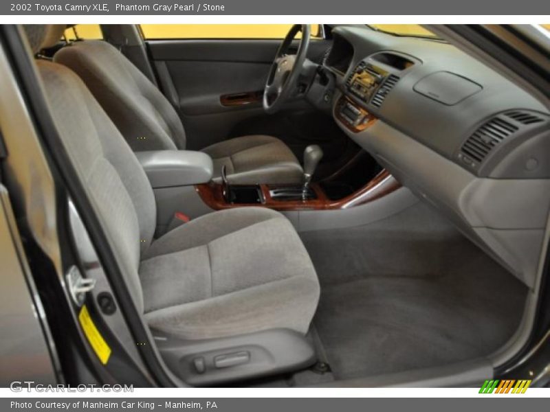 Phantom Gray Pearl / Stone 2002 Toyota Camry XLE