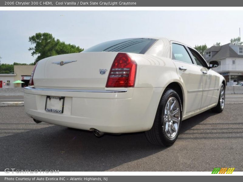 Cool Vanilla / Dark Slate Gray/Light Graystone 2006 Chrysler 300 C HEMI