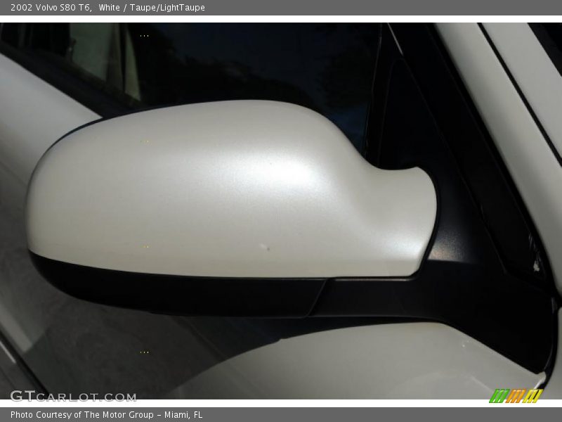 White / Taupe/LightTaupe 2002 Volvo S80 T6