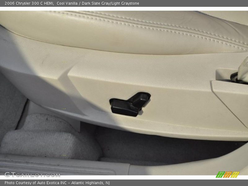 Cool Vanilla / Dark Slate Gray/Light Graystone 2006 Chrysler 300 C HEMI