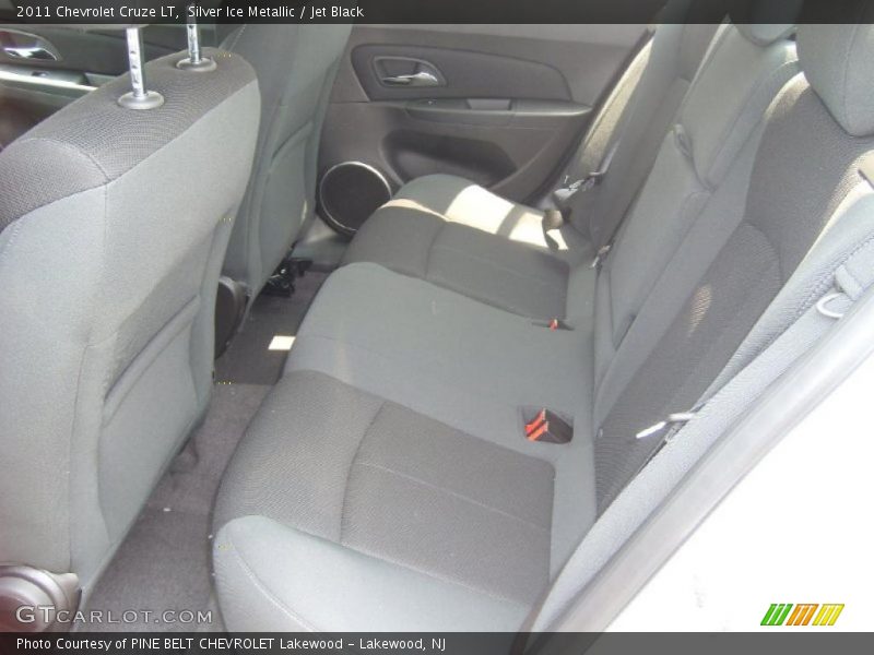 Silver Ice Metallic / Jet Black 2011 Chevrolet Cruze LT