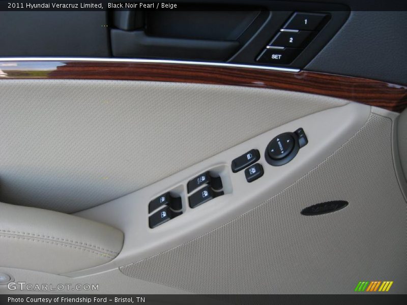Black Noir Pearl / Beige 2011 Hyundai Veracruz Limited