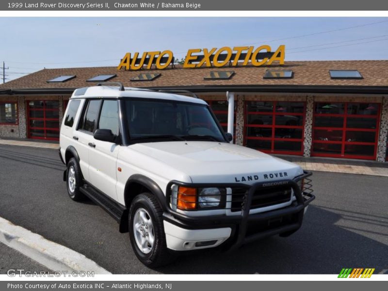 Chawton White / Bahama Beige 1999 Land Rover Discovery Series II