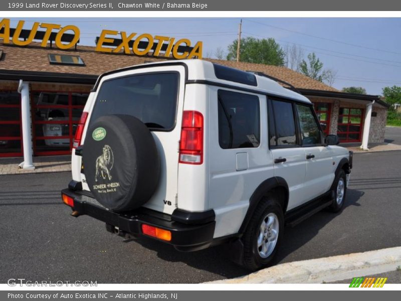 Chawton White / Bahama Beige 1999 Land Rover Discovery Series II