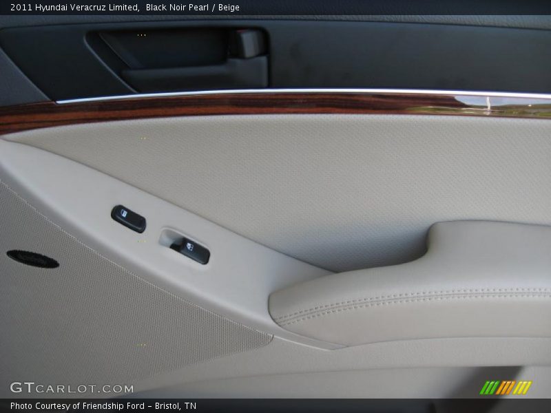 Black Noir Pearl / Beige 2011 Hyundai Veracruz Limited