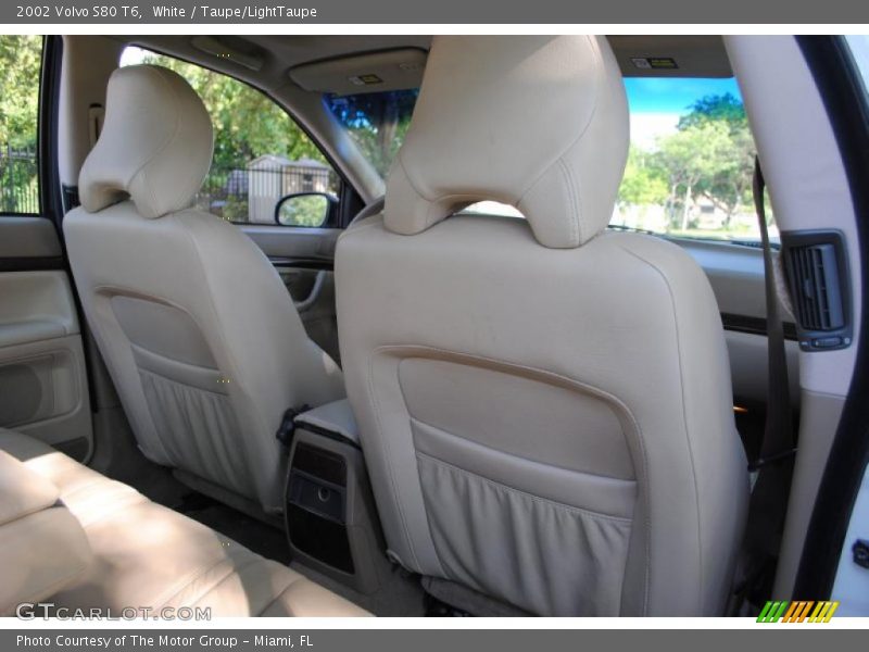 White / Taupe/LightTaupe 2002 Volvo S80 T6