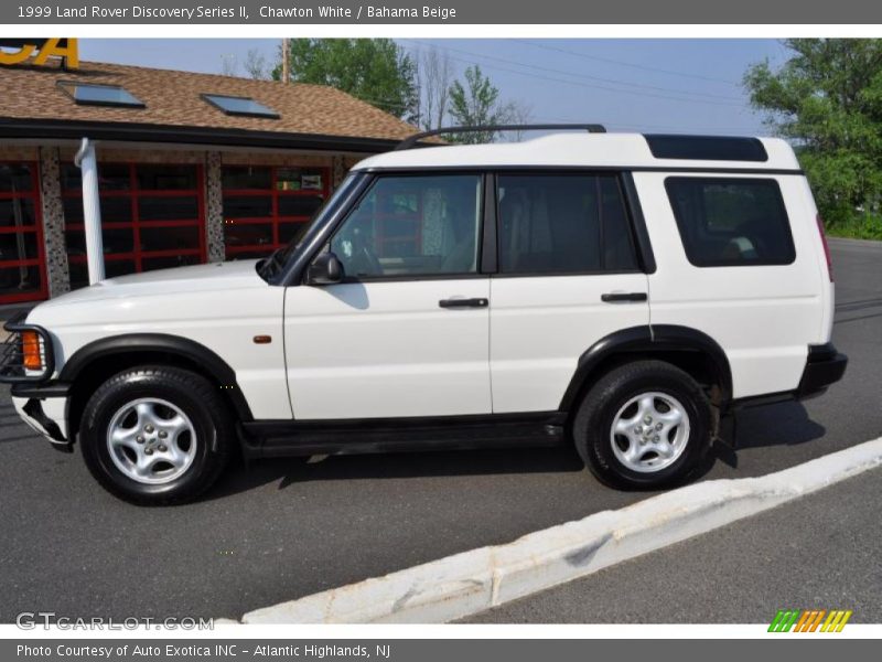 Chawton White / Bahama Beige 1999 Land Rover Discovery Series II