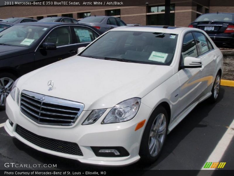 Arctic White / Ash/Black 2011 Mercedes-Benz E 350 BlueTEC Sedan