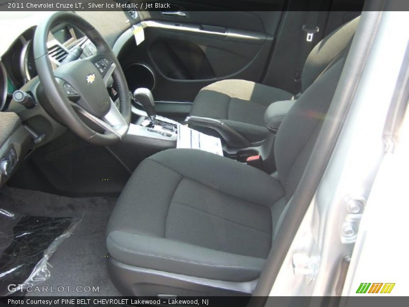 Silver Ice Metallic / Jet Black 2011 Chevrolet Cruze LT
