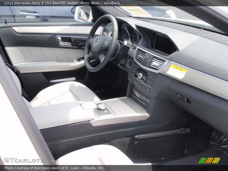 Arctic White / Ash/Black 2011 Mercedes-Benz E 350 BlueTEC Sedan