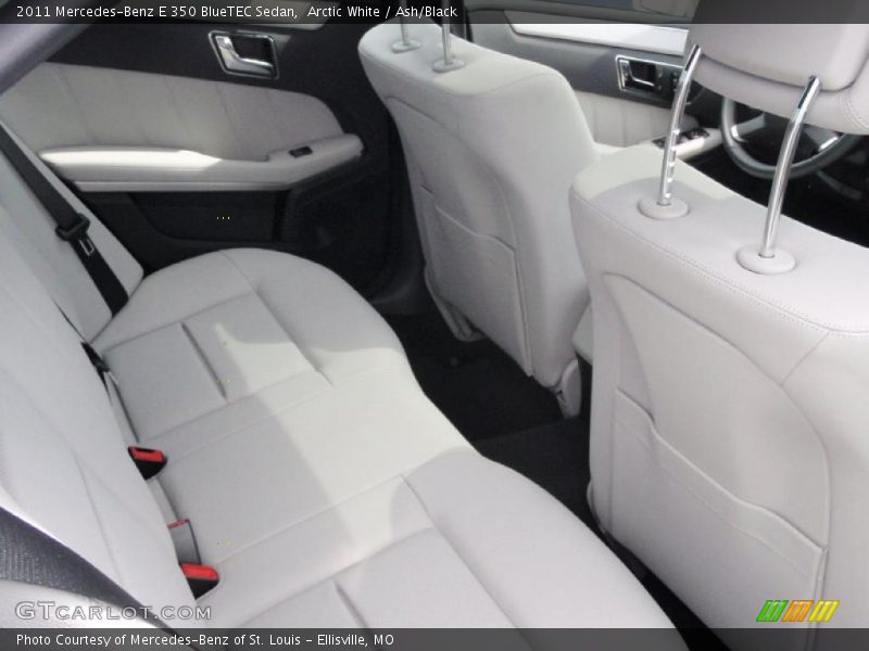 Arctic White / Ash/Black 2011 Mercedes-Benz E 350 BlueTEC Sedan