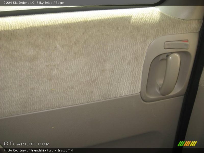Silky Beige / Beige 2004 Kia Sedona LX