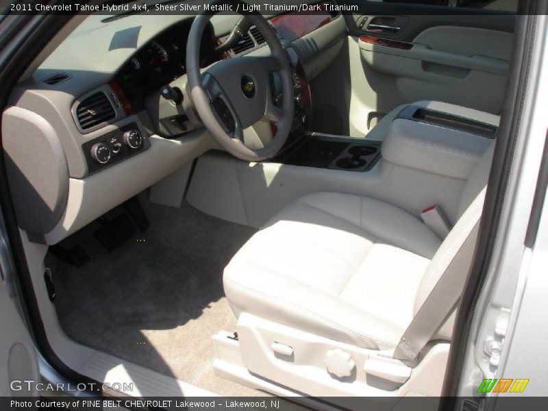  2011 Tahoe Hybrid 4x4 Light Titanium/Dark Titanium Interior