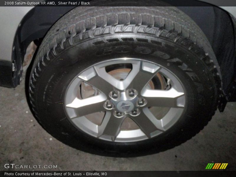 Silver Pearl / Black 2008 Saturn Outlook XR AWD
