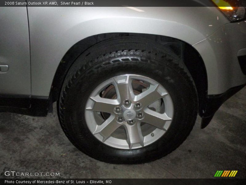 Silver Pearl / Black 2008 Saturn Outlook XR AWD