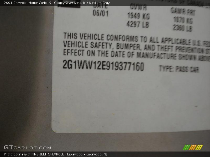 Galaxy Silver Metallic / Medium Gray 2001 Chevrolet Monte Carlo LS