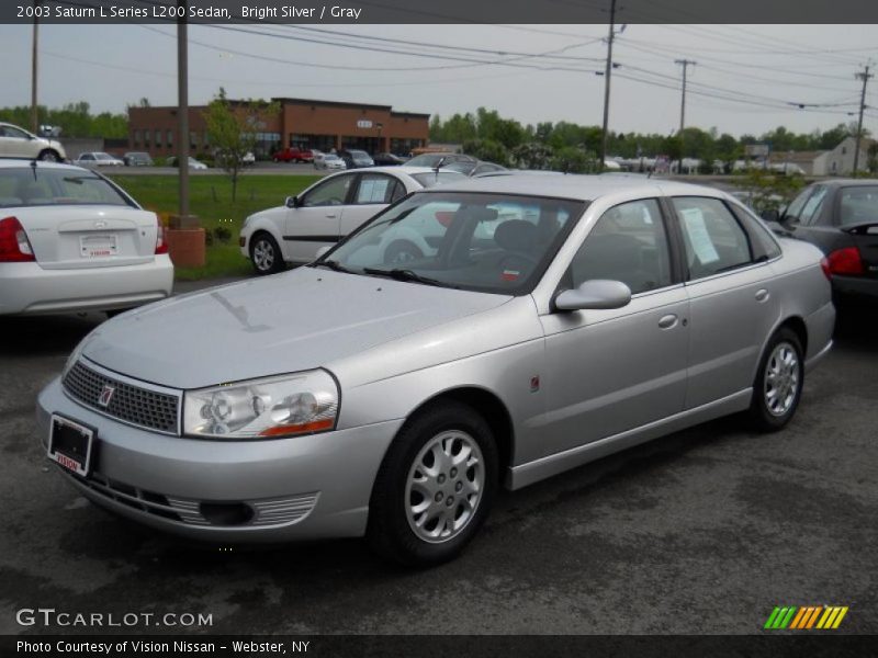 Bright Silver / Gray 2003 Saturn L Series L200 Sedan