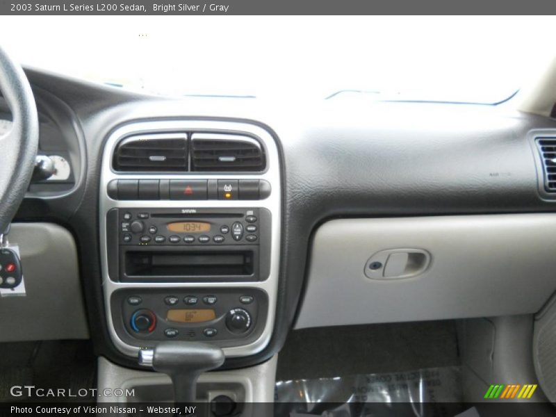 Bright Silver / Gray 2003 Saturn L Series L200 Sedan