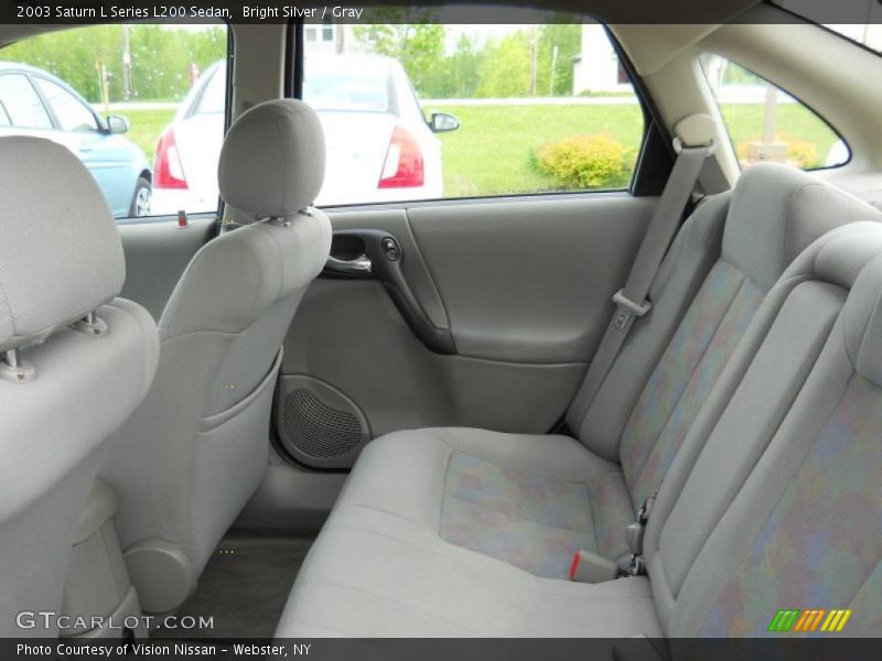 Bright Silver / Gray 2003 Saturn L Series L200 Sedan