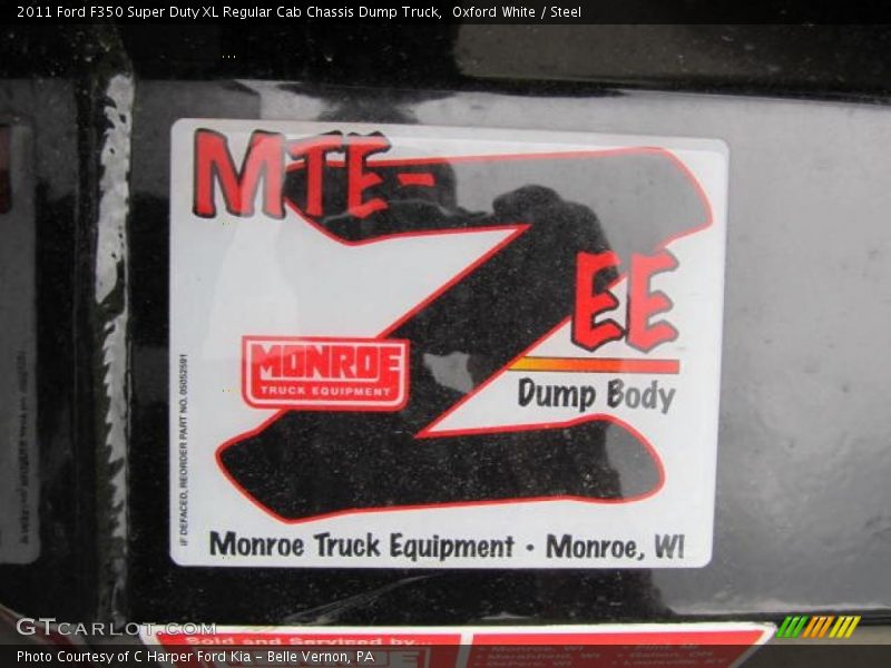 Oxford White / Steel 2011 Ford F350 Super Duty XL Regular Cab Chassis Dump Truck