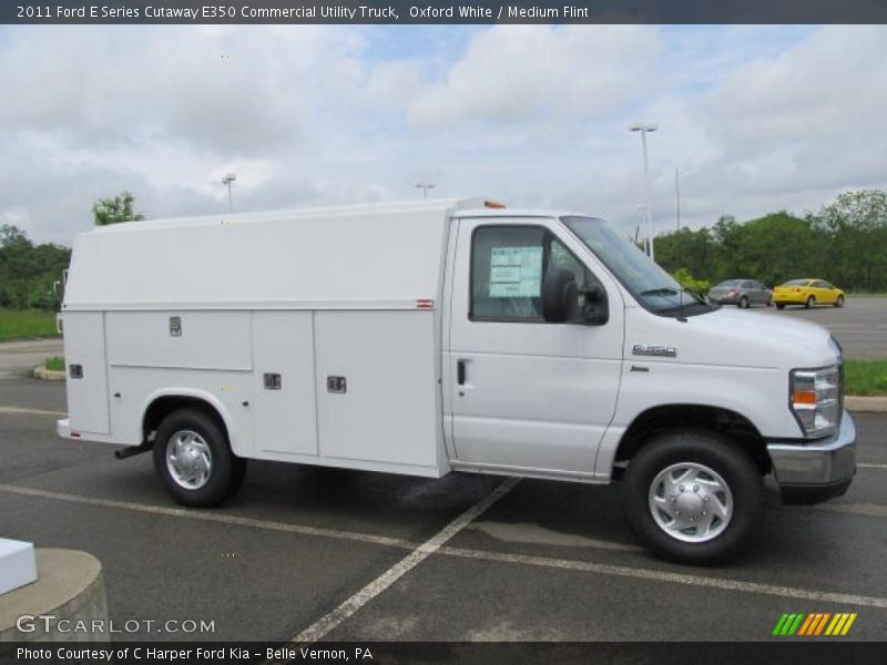  2011 E Series Cutaway E350 Commercial Utility Truck Oxford White