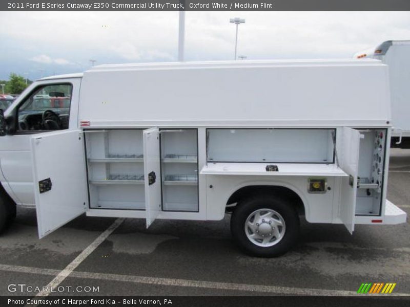Oxford White / Medium Flint 2011 Ford E Series Cutaway E350 Commercial Utility Truck